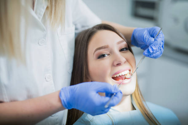 Best Tooth Extraction  in Hendron, KY